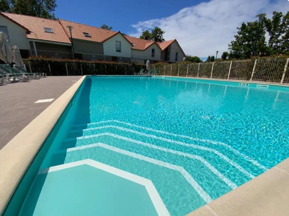 Hébergement de vacances Maison 6 Personnes Avec Terrasse, Piscines Et Sauna Pornichet