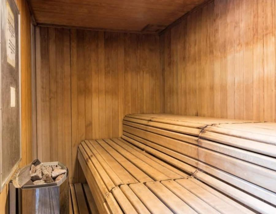 Hébergement de vacances Maison 6 Personnes Avec Terrasse, Piscines Et Sauna *